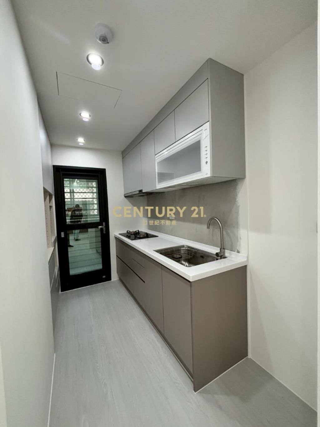 城市之光美妝漂亮兩房