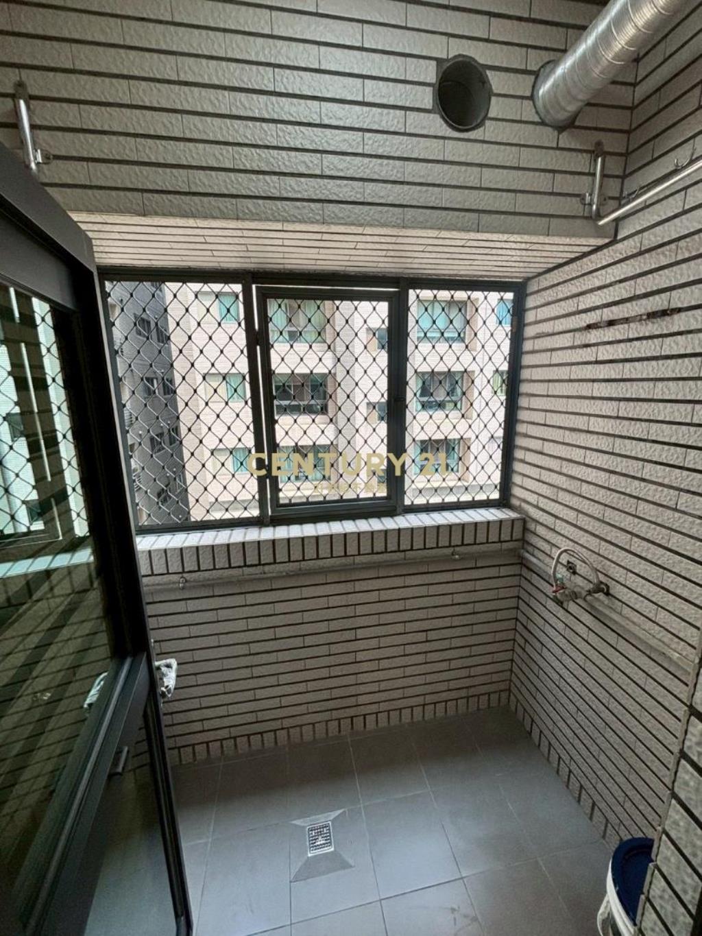 城市之光美妝漂亮兩房