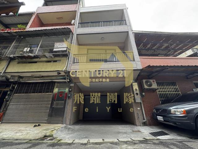 南勢學區透天門前停車3套房+1樓孝親房