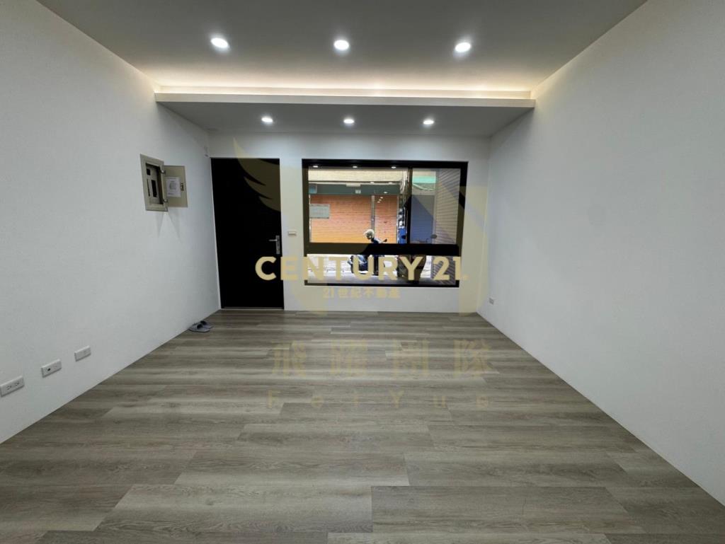 南勢學區透天門前停車3套房+1樓孝親房