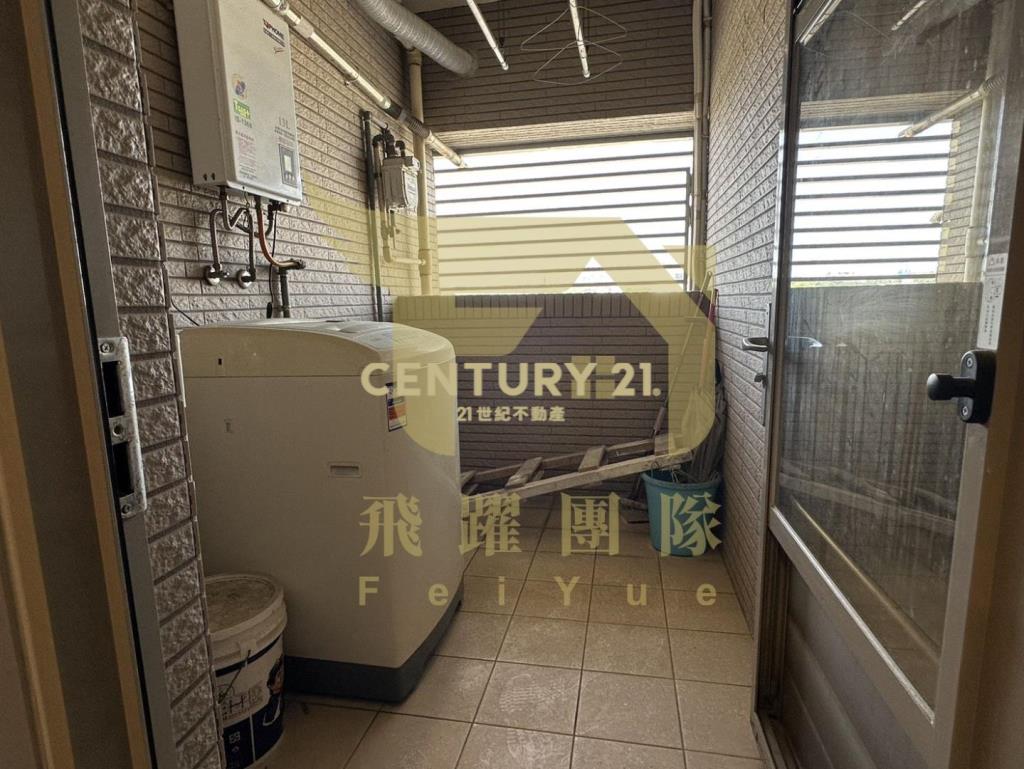 【楊梅交流道】【舞揚一綻】【三房+車位】