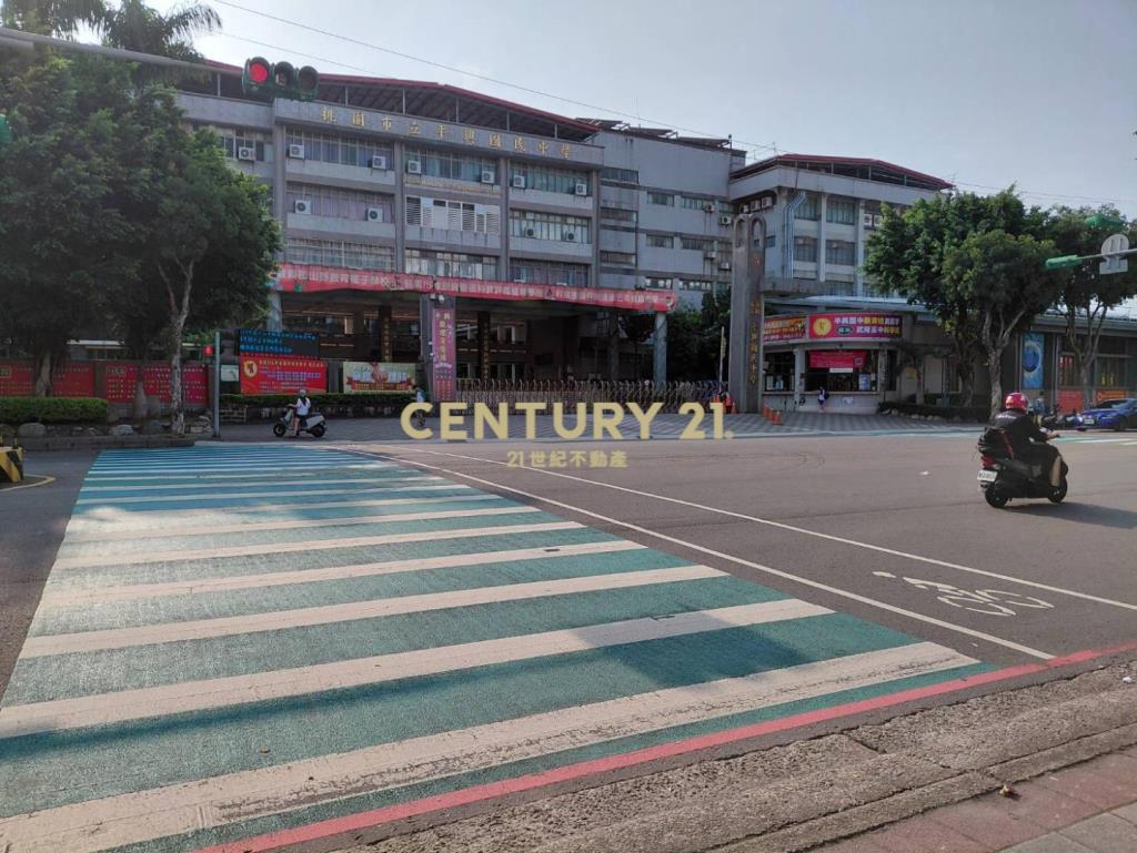 平鎮~平興國中美4房樓中樓電梯