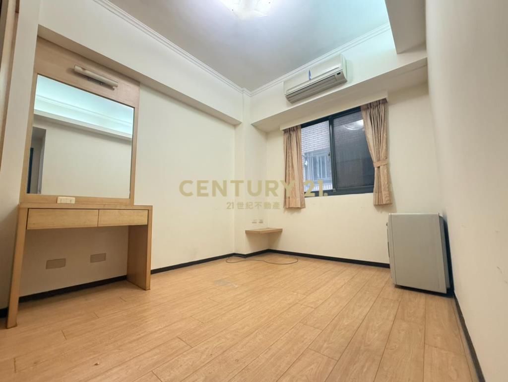 近火車站 家樂福維納斯三房車