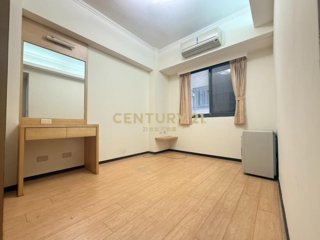 近火車站 家樂福維納斯三房車