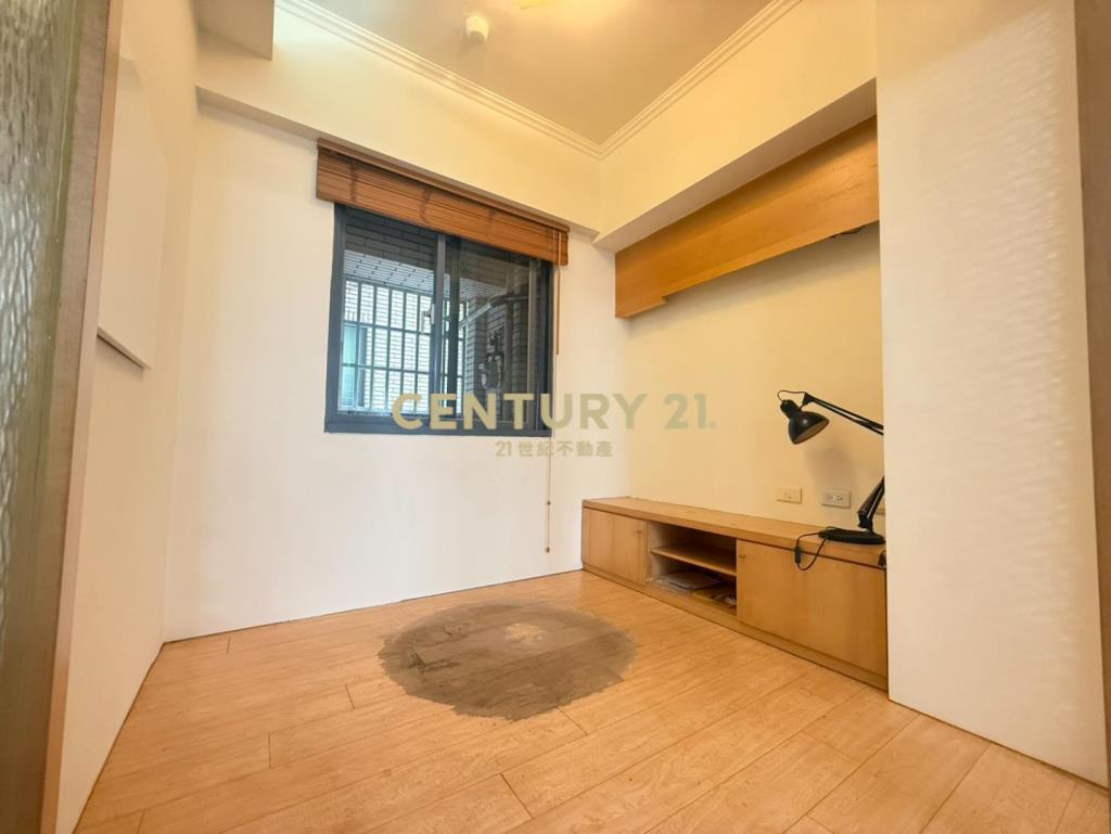 近火車站 家樂福維納斯三房車