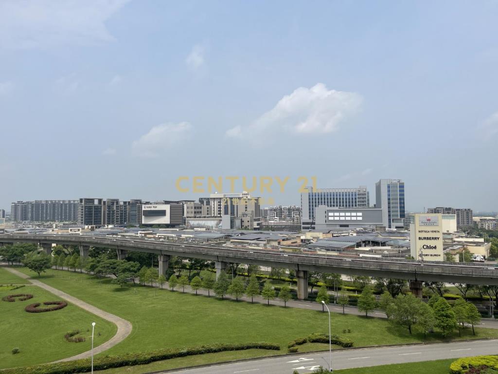 亞昕喜徠登 三房車出租