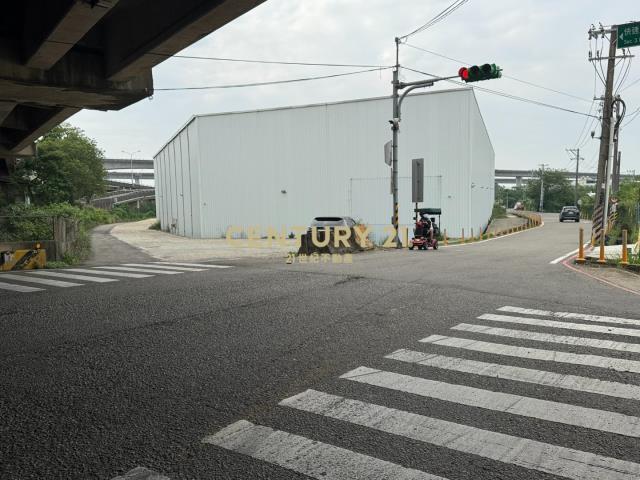 國道一號和台66交叉處交通用地