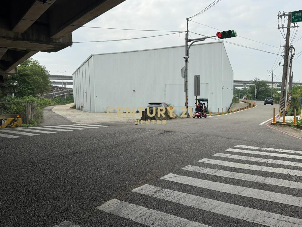 國道一號和台66交叉處交通用地