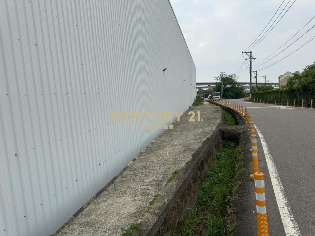 國道一號和台66交叉處交通用地
