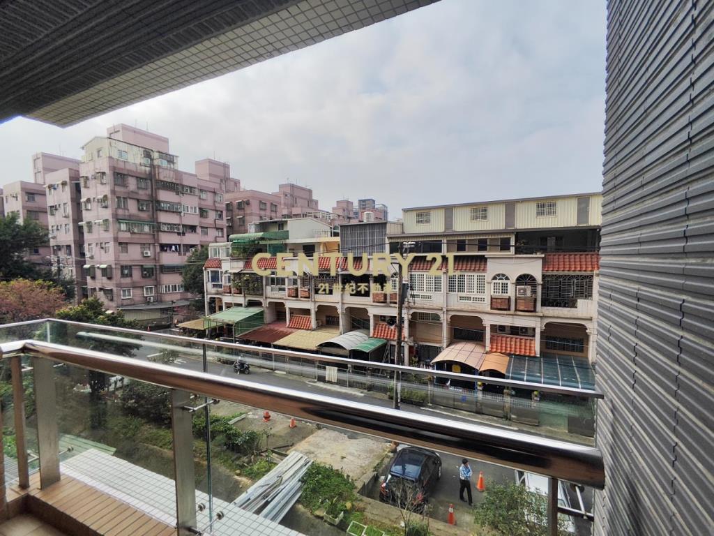楊梅核心地段三房車