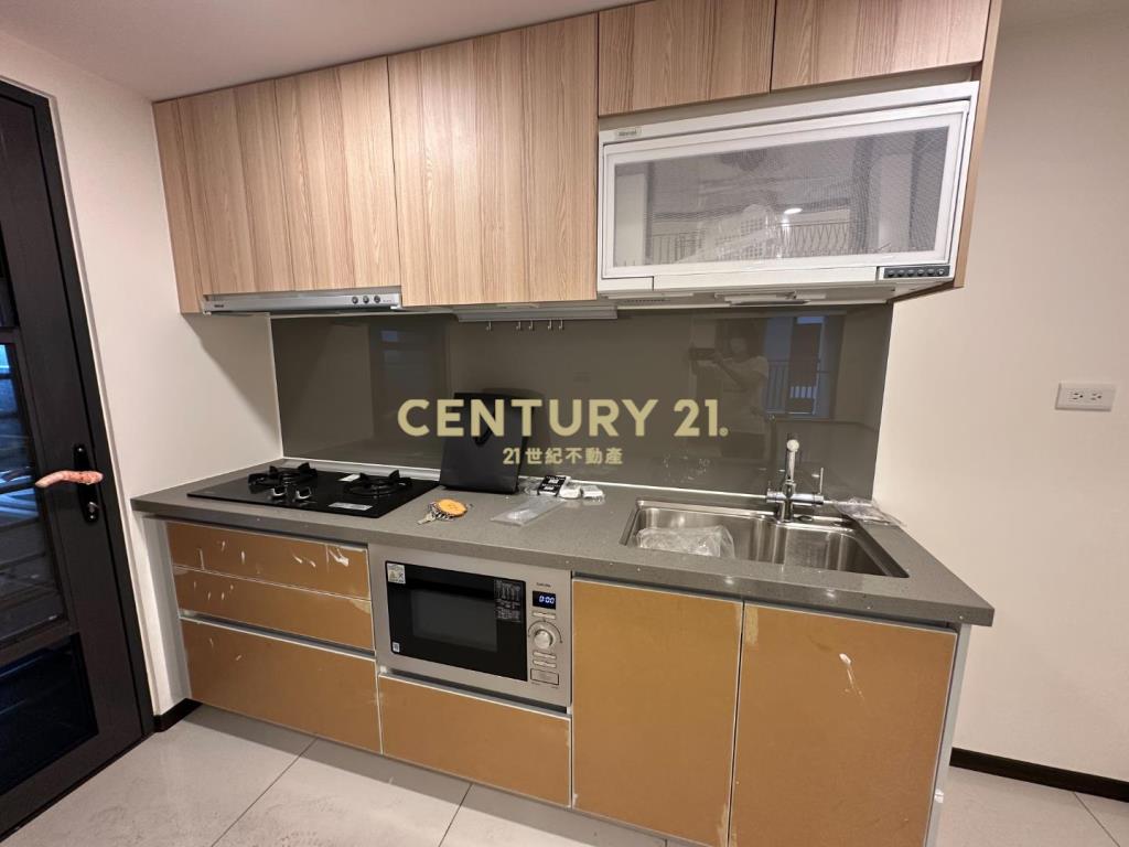 專任近台中三井OUTLET全新3房平面車