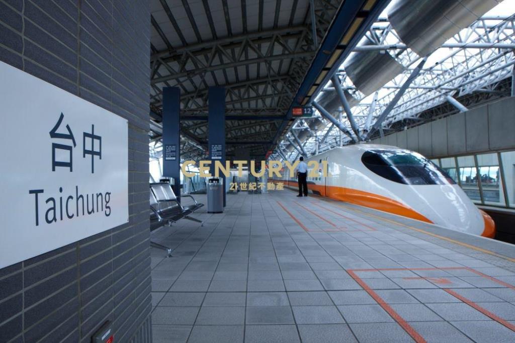 烏日高鐵特區夢幻誠二房車