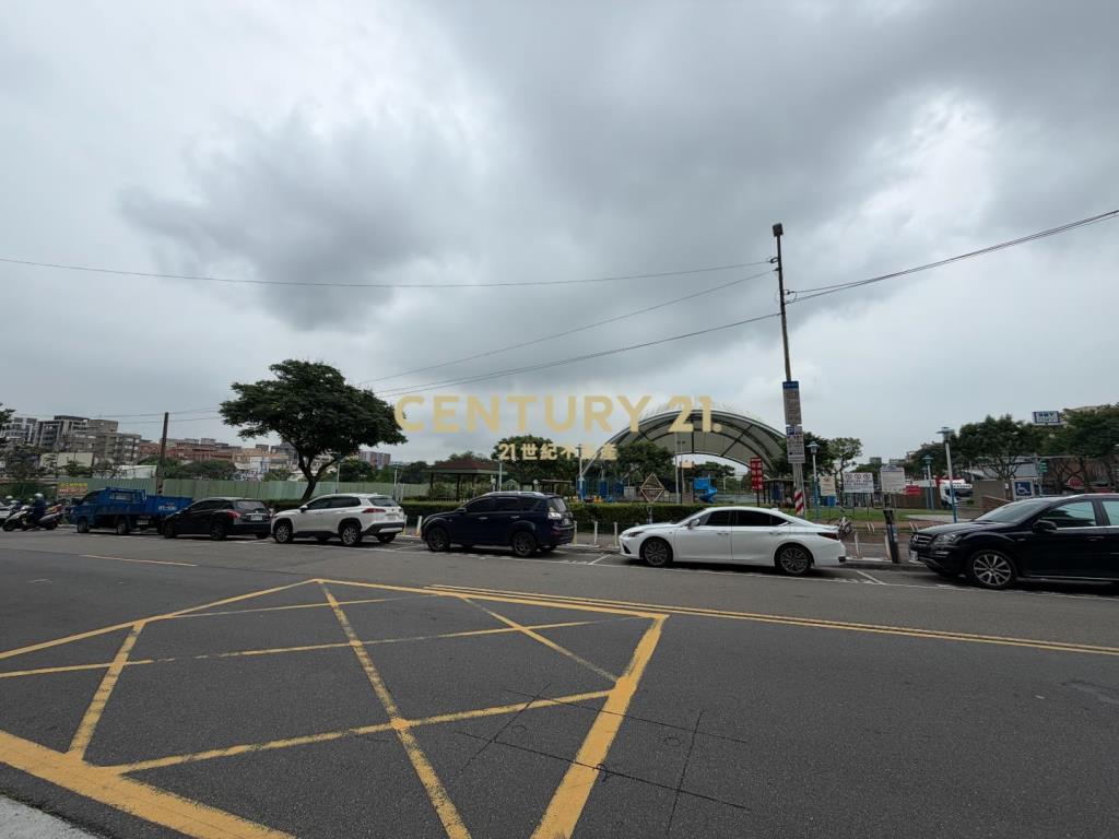 林口長庚醫院商圈~樓中樓店面
