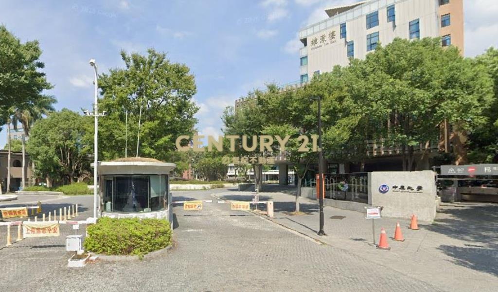 中原大學金店面3間面寬透天