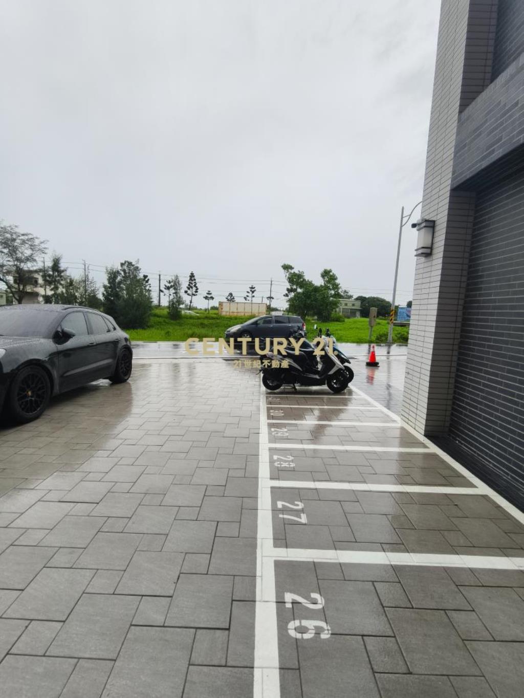 大降價!草漯重劃區 溫馨兩房+機車位~