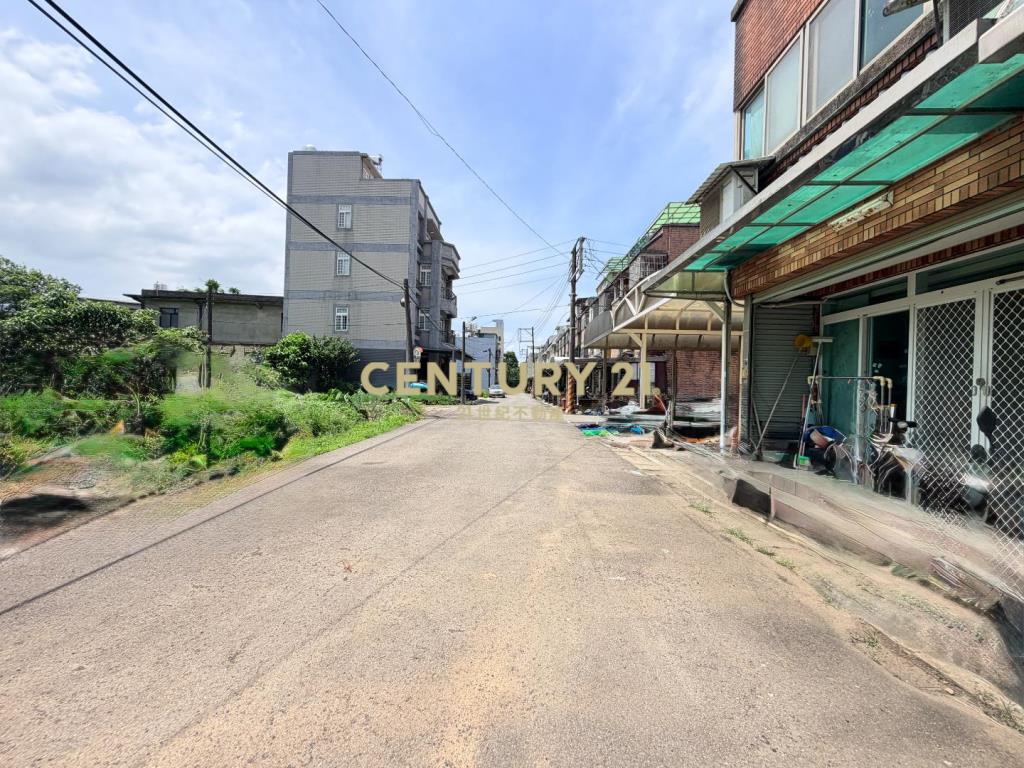 楊梅民富路旁 稀有大面寬建地