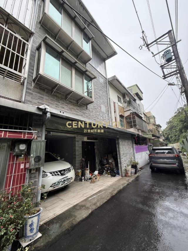 近大溪交流道美透天