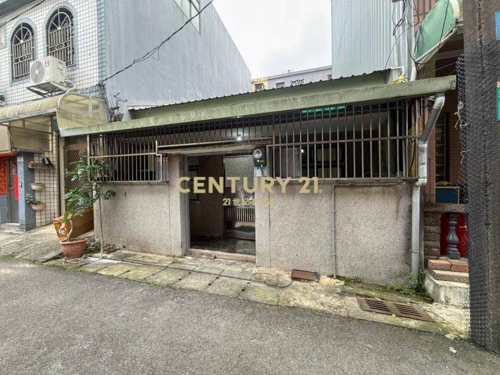 龍岡大操場低自備超值透天
