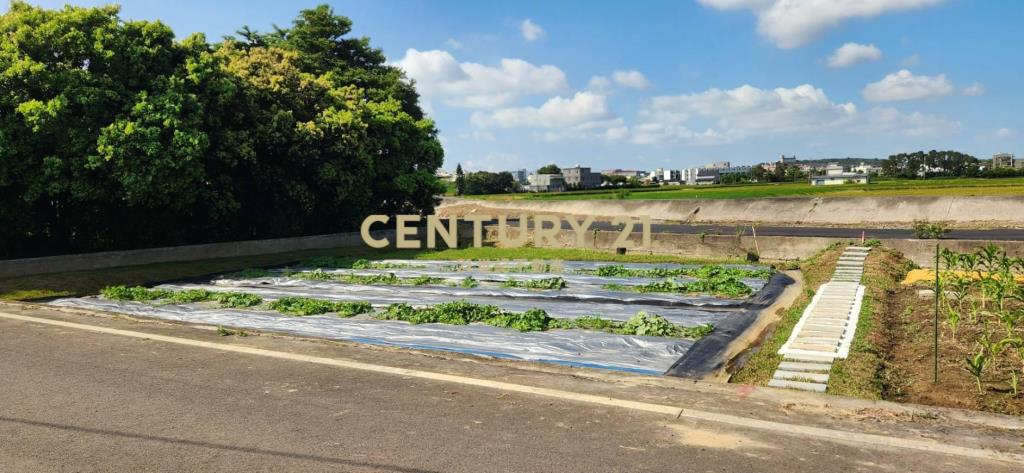 新竹縣新豐鄉崁頭段1818地號