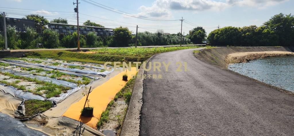 新竹縣新豐鄉崁頭段1818地號
