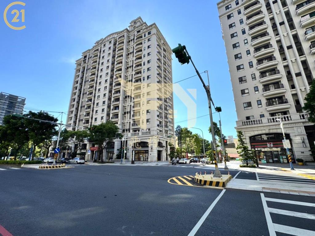 【中壢體育園區】7.5米大面寬收租店面