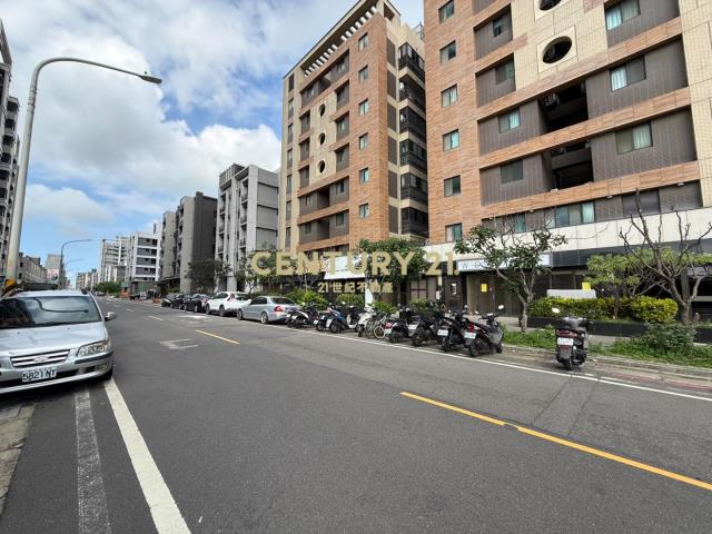 草漯超值裝潢三房+車位