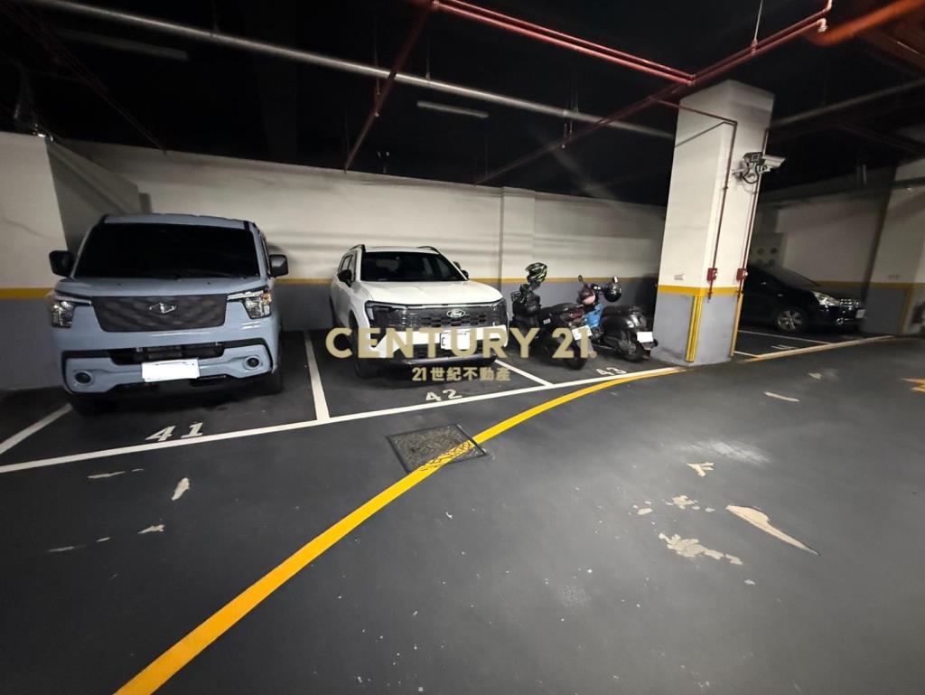 草漯超值裝潢三房+車位