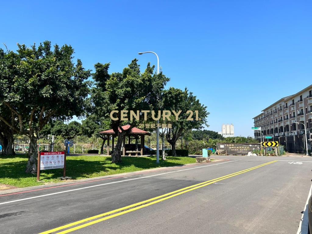 近好市多20米路建地
