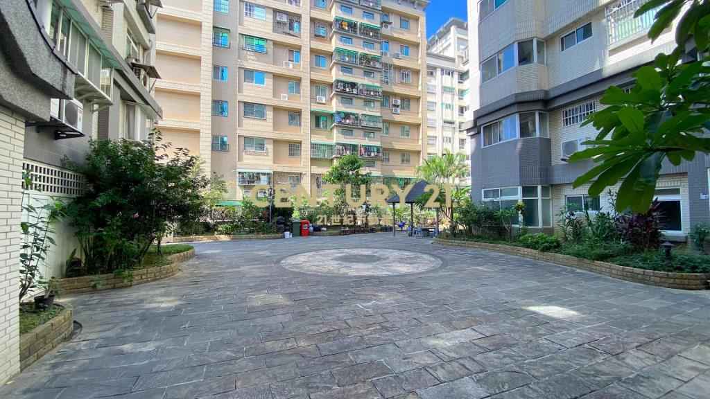 大溪僑愛角間店面