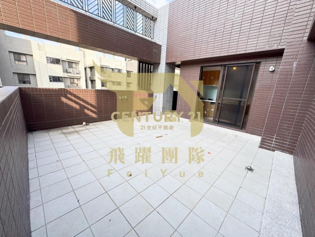 過嶺｜傳佳緻｜大露台景觀全新三房車
