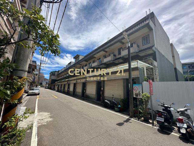 專任近體育園區庭院停車有天然瓦斯美墅
