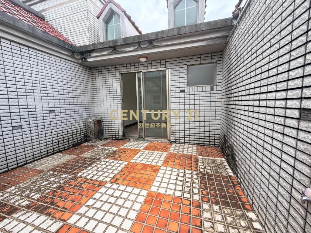 專任｜埔里市區｜近酒廠｜四房雙車位別墅