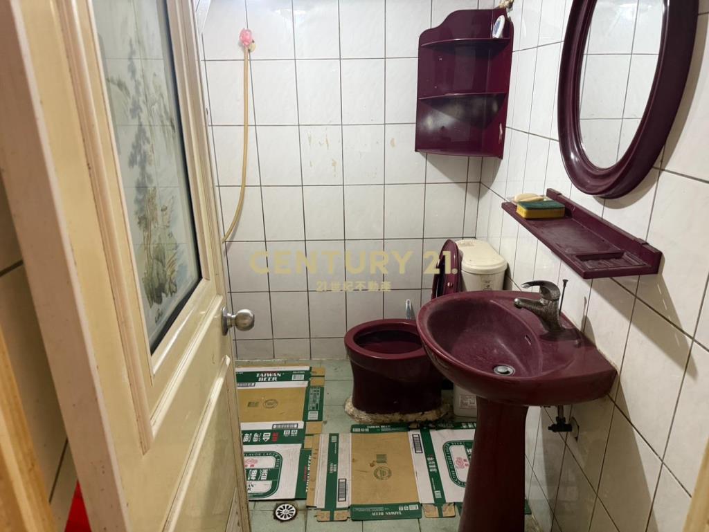 中壢夜市稀有活巷透天