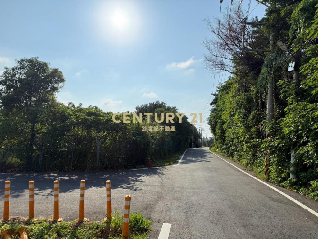 近中央大學雙面臨路都計內美農地