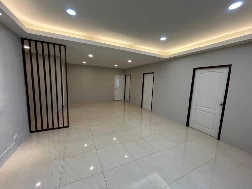 【向陽團隊】近幸福國中稀有邊間2樓