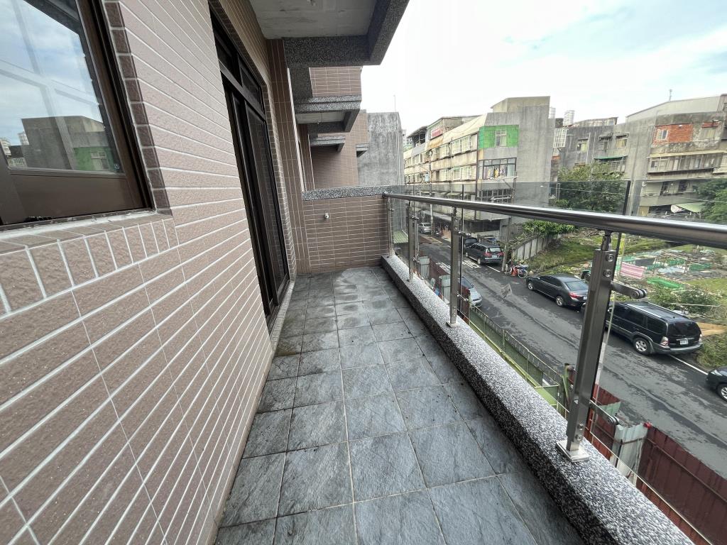 預售忠勇重劃區全新電梯別墅(A2-A6)