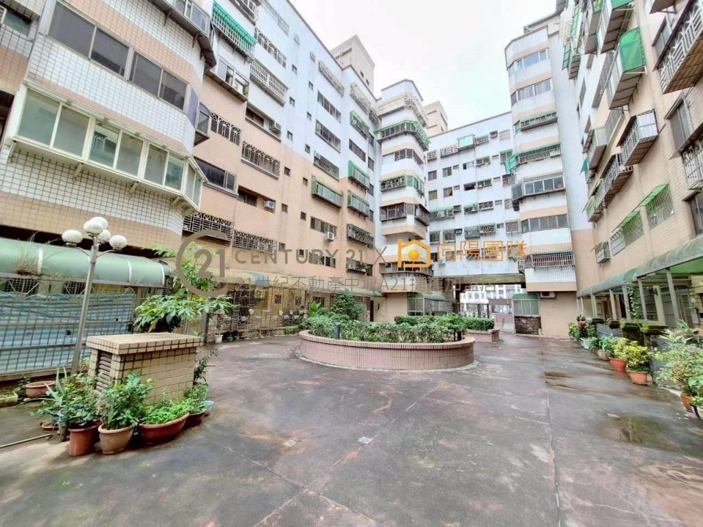 【向陽團隊】近交流道精緻電梯3房