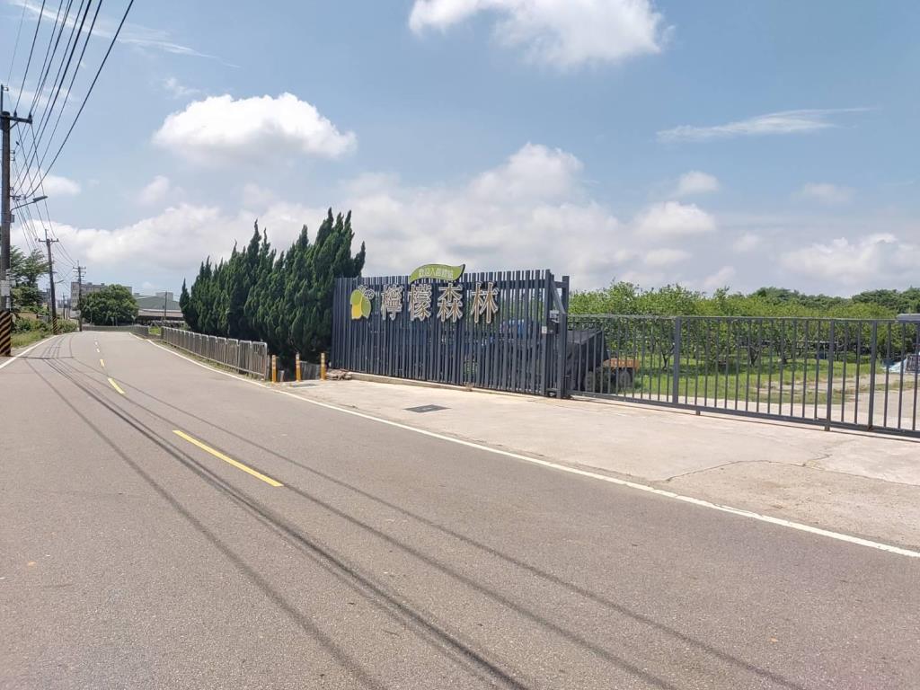 【向陽】麗寶樂園水流東步道合法景觀農舍