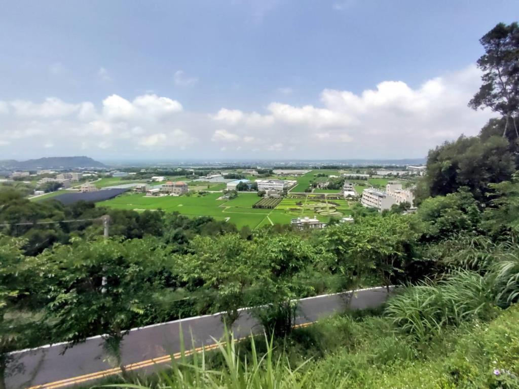 【向陽】麗寶樂園水流東步道合法景觀農舍