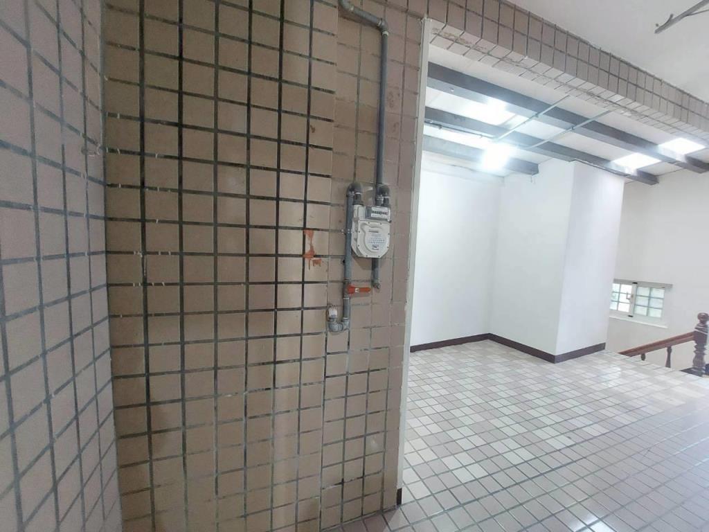 【向陽】中壢SOGO商圈公寓1+2樓店住