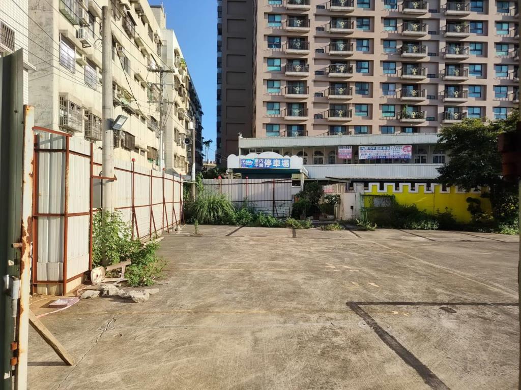 龍岡森林公園三面路小建地-附建照立可蓋