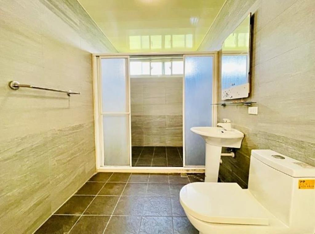 【向陽團隊】觀音草漯前院停車新整美墅