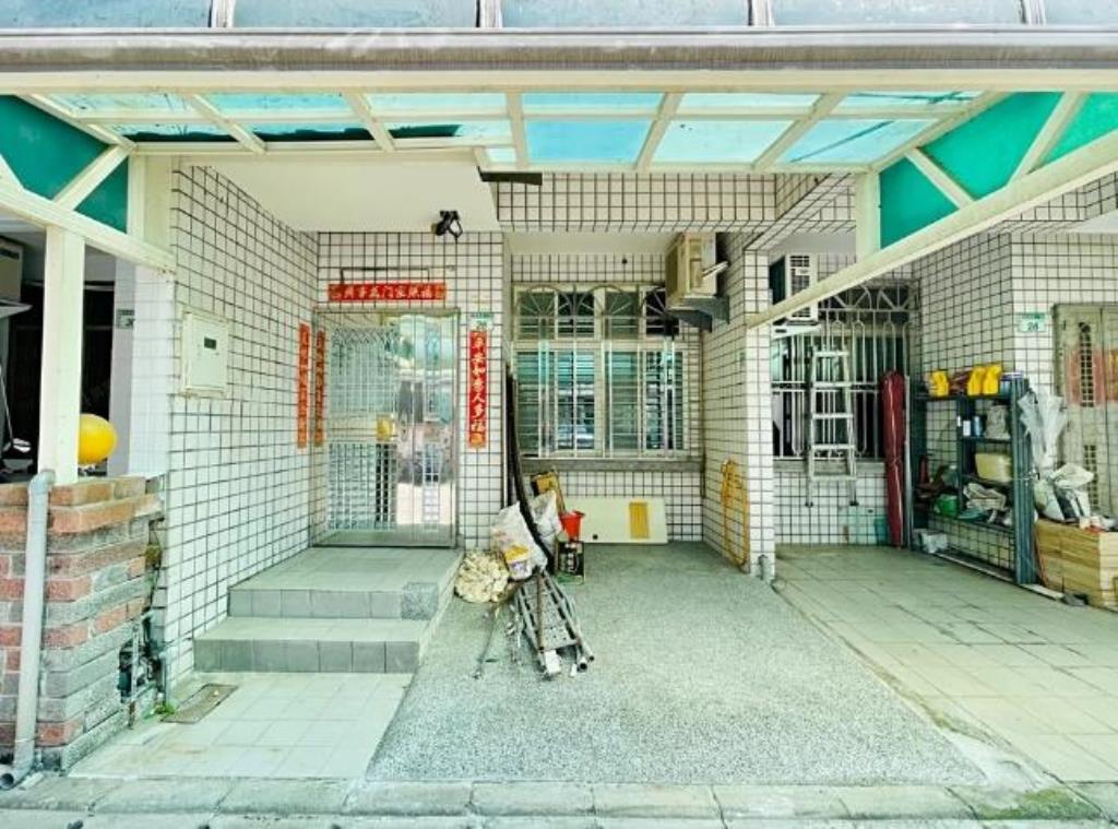 【向陽團隊】觀音草漯前院停車新整美墅