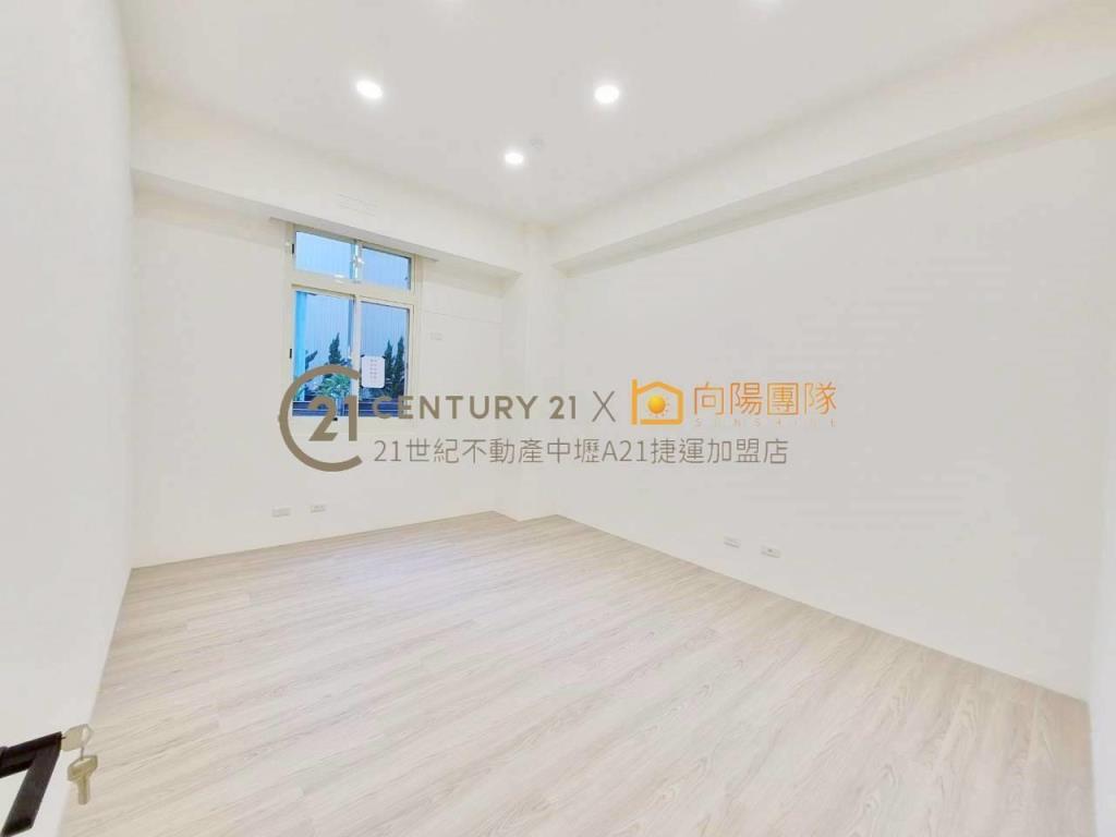 【向陽團隊】龍壽庭園一樓電梯3房車