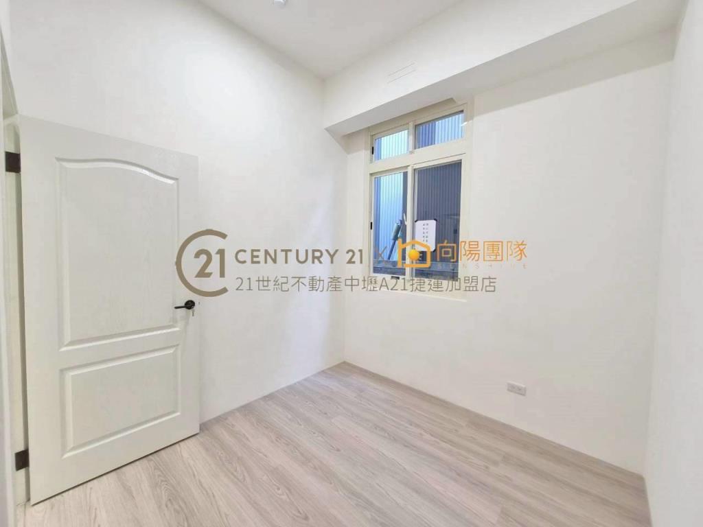 【向陽團隊】龍壽庭園一樓電梯3房車