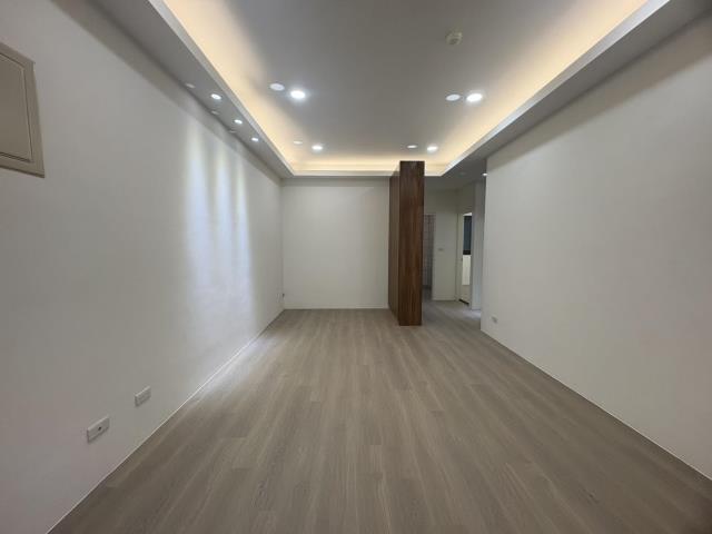 【向陽團隊】元生國小一樓整新電梯三房車