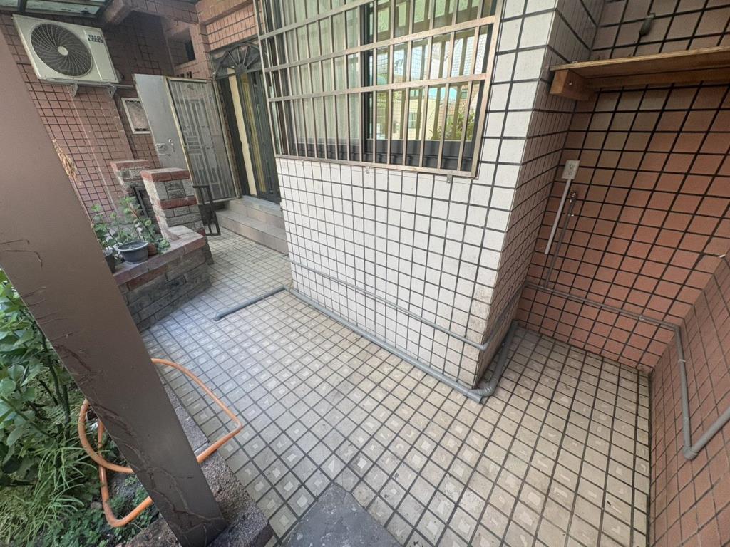 【向陽團隊】元生國小一樓整新電梯三房車