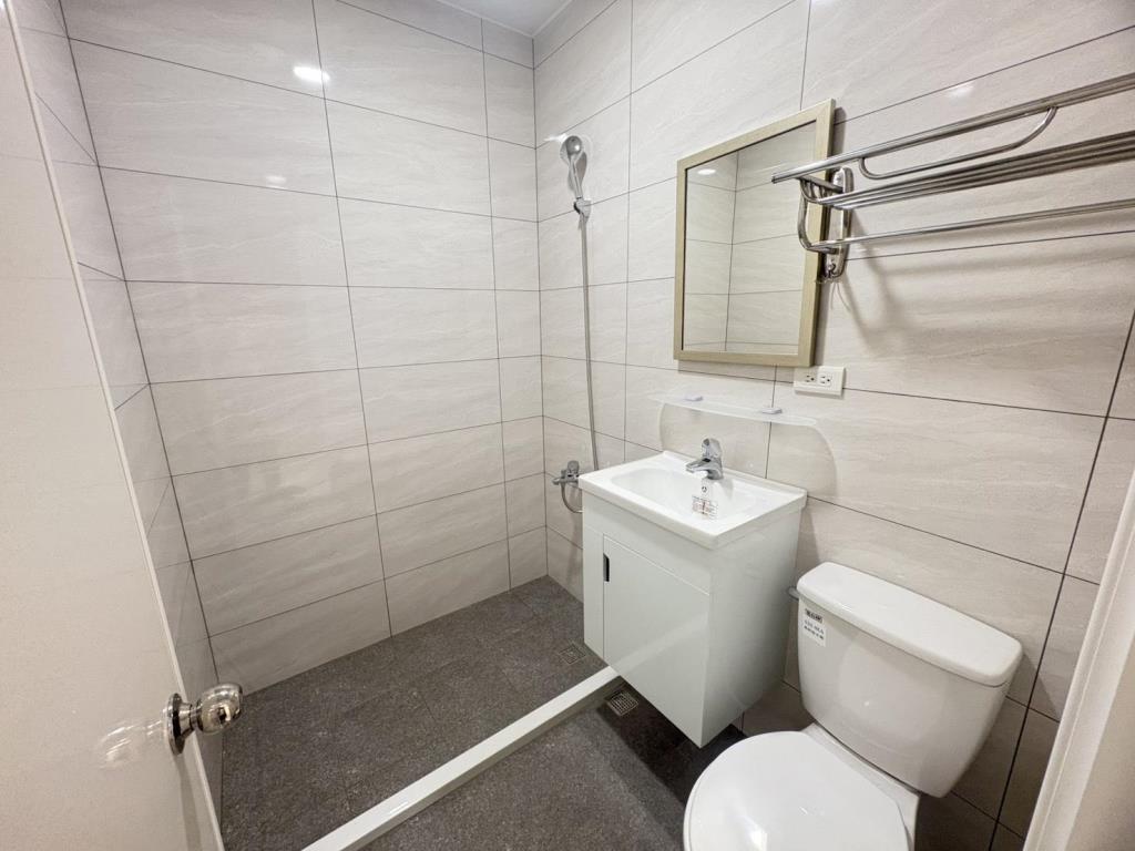 【向陽團隊】元生國小一樓整新電梯三房車