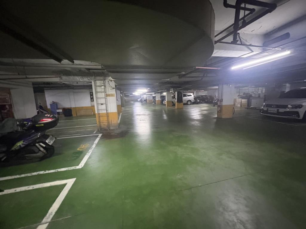 【向陽團隊】元生國小一樓整新電梯三房車