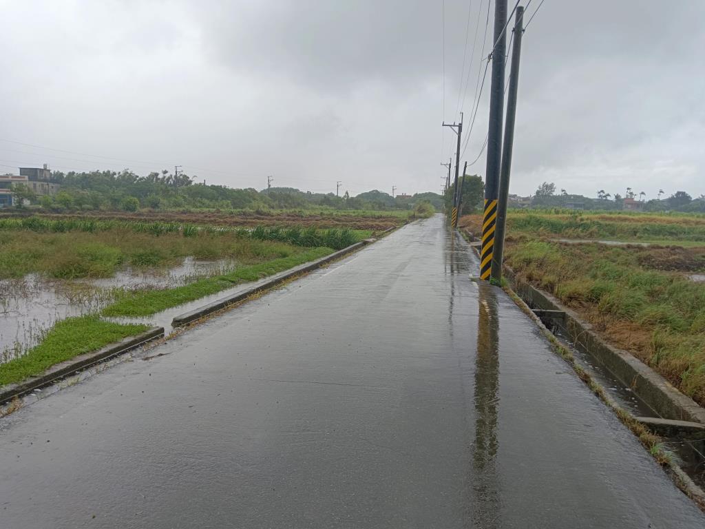 【向陽團隊】新屋莫內咖啡旁美農地